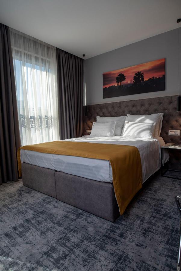 H41 Luxury 4* Белград
